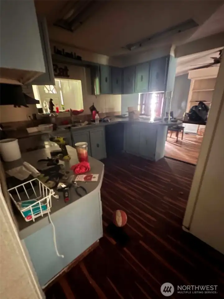 kitchen kitchen