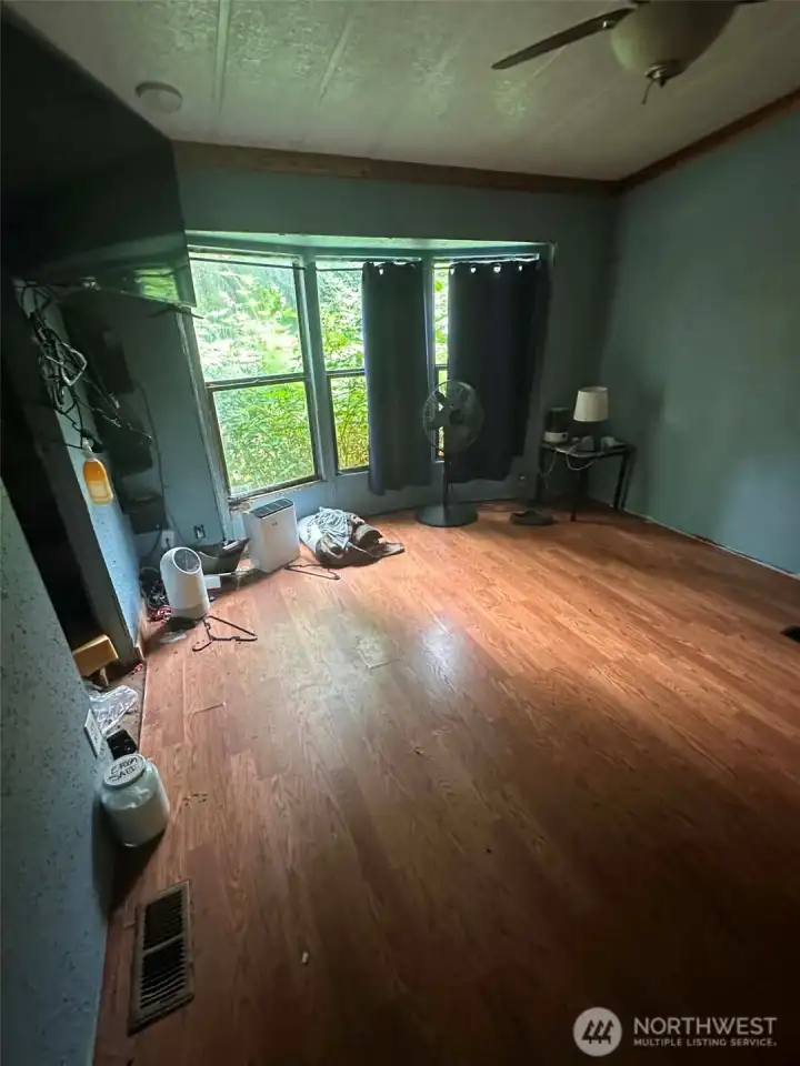 bedroom bedroom