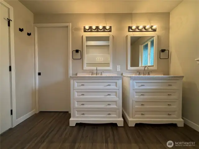 main/primary bath