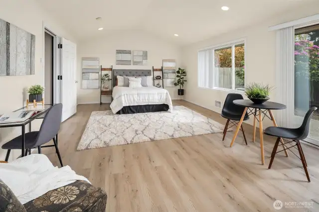 Studio Apartment