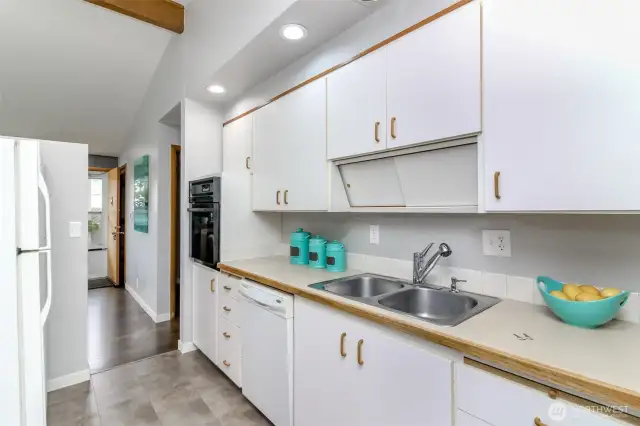 Spacious Kitchen