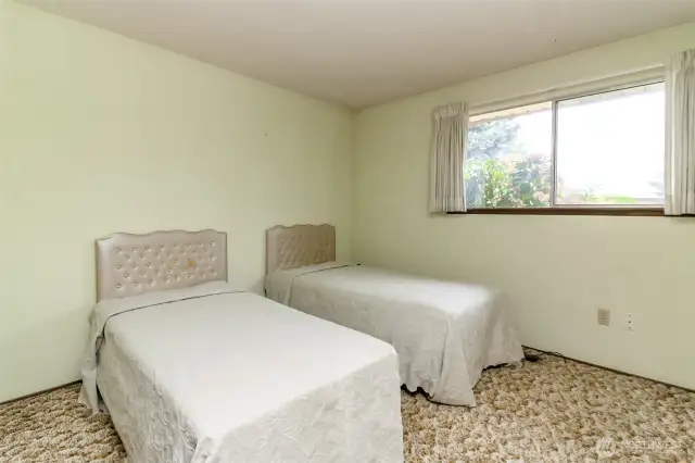 3rd bedroom is also spacious with good size lighted closet