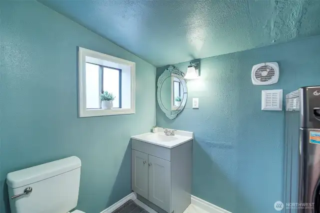 New half bathroom 2022