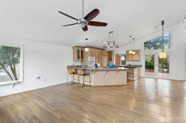 Great indoor entertaining space