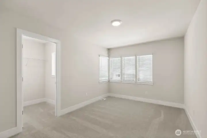 Photos are for representation only.  Features, colors and selections may differ from photograph. See site agent for details.