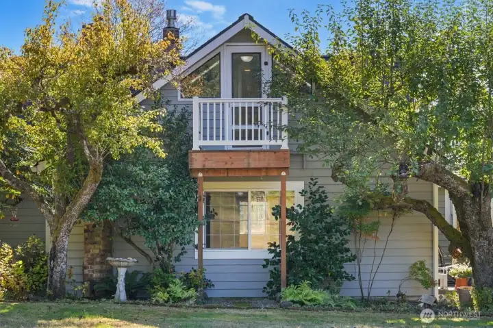 Juliet balcony on side of home