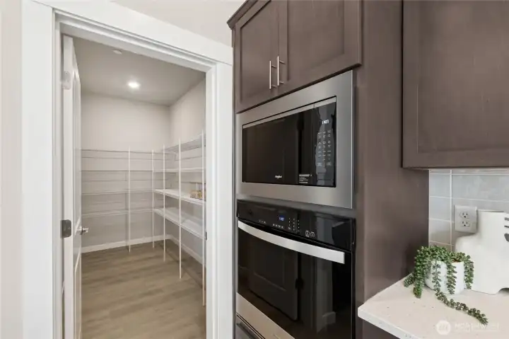 Photo rendering is representational. Actual home is under construction and finishes, elevation, and paint colors may vary. See site agent for details.