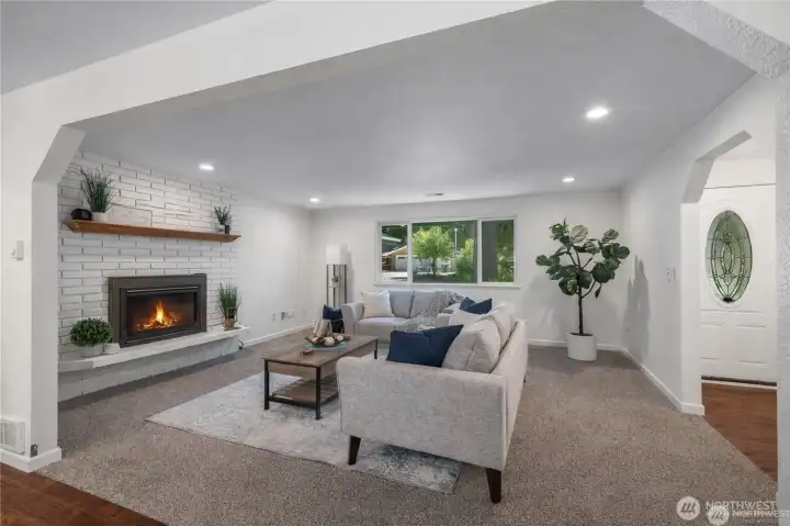 LVING ROOM | Gas fireplace *Fire is virtual