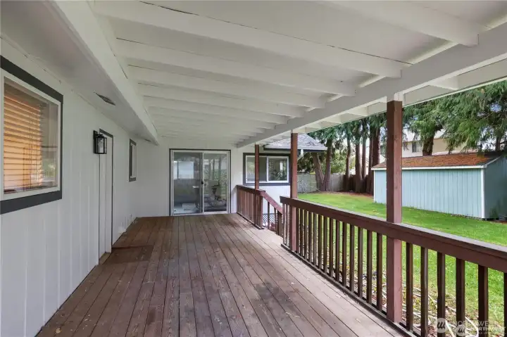 COVERED BACK PATIO | Nice outdoor space to stay dry