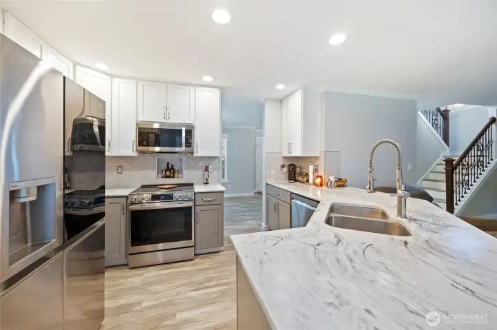 Kitchen Sink in Island