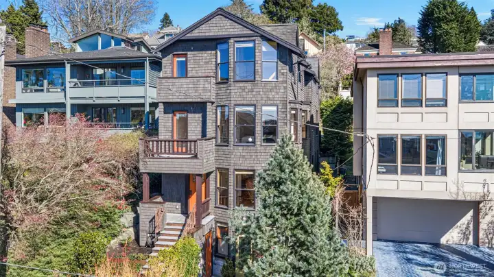 Welcome! Front exterior