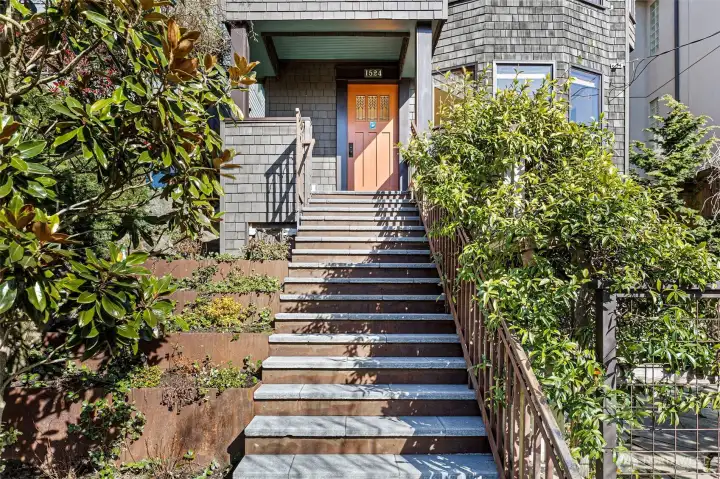 Front entry stairs to main level
