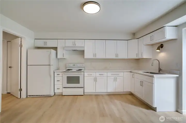 lower level kitchen!