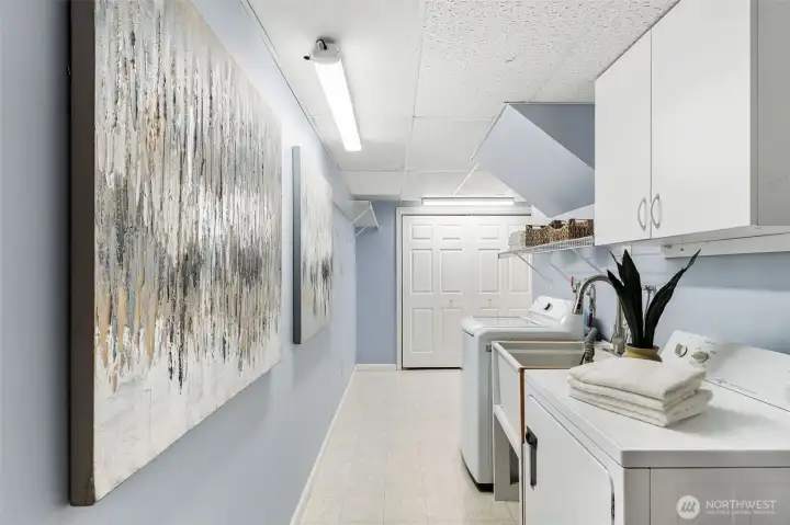 Second laundry room in the lower level