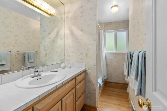 Full bath on the main floor.