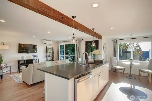 746 3rd St S, Kirkland
