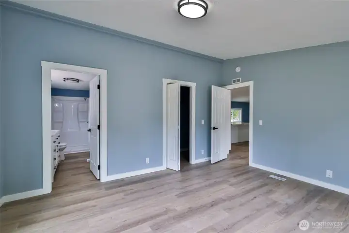 Spacious bathroom with walk in closet