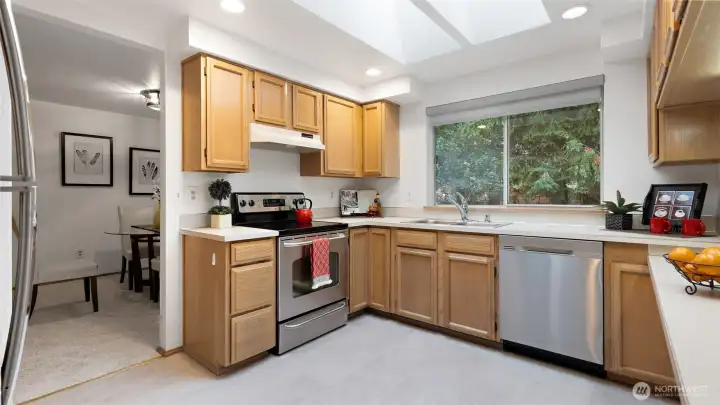 The heart of the home, the kitchen sink is perfectly positioned with a view of the fenced backyard. Whether you’re cooking, tidying up, or just taking a pause, it’s a lovely place to look out and enjoy the greenery.