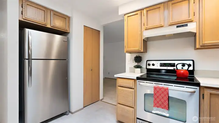 Yes, there’s a pantry too! Plenty of space to keep your snacks, cookware, and kitchen essentials organized and within easy reach.