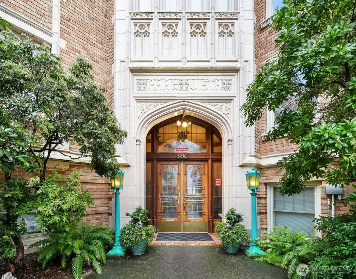 Most charming entrance to lobby.