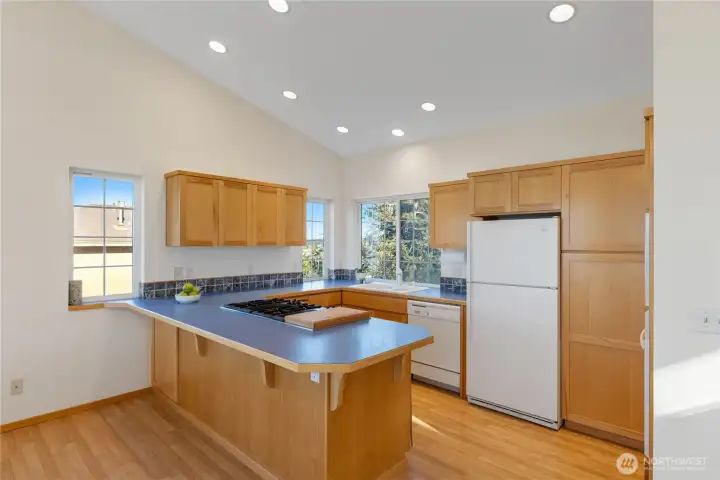 2337 West Beach Road kitchen