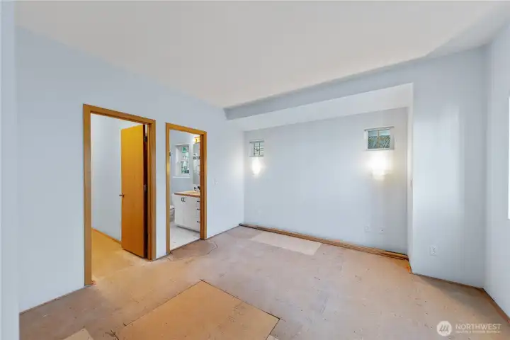 2337 West Beach Road primary bedroom