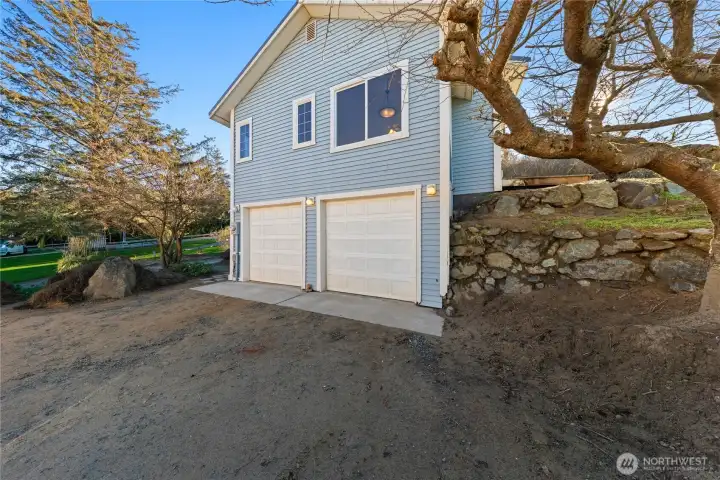 2337 West Beach two-car garage
