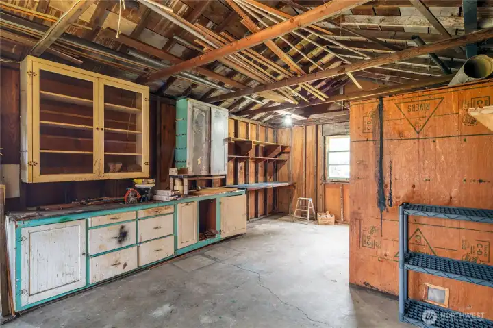 Shop 1 has work bench, cabinets and the canning room. Shop 1 has work bench, cabinets and the canning room.