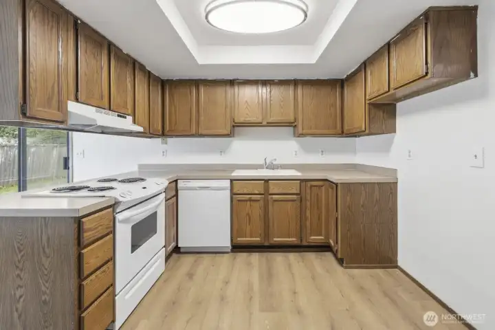 Nice and bright kitchen