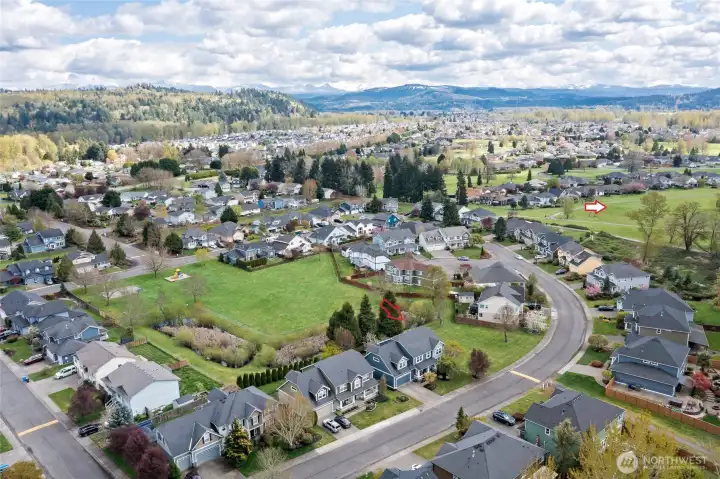 Arrows show home and High Cedars Golf Course