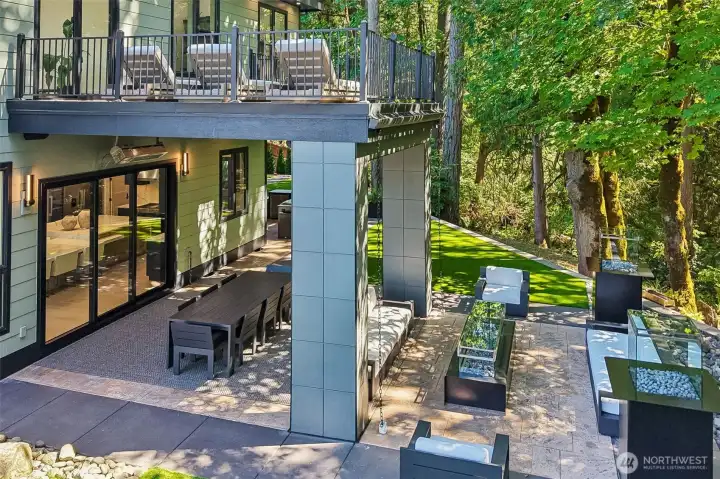 Resort-Style Outdoor Living Resort-Style Outdoor Living