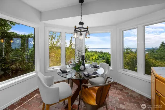 Expansive windows bring the beauty of the Pacific Northwest indoors—dine with an unforgettable vista.