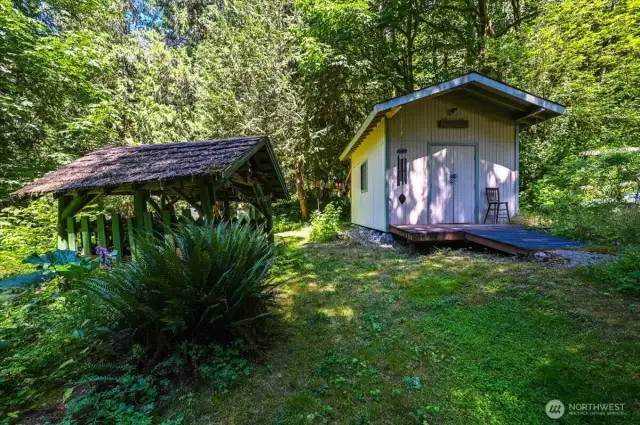 Storage shed