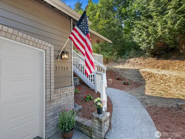 Beautifully landscaped yard