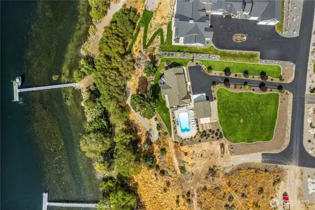 156 Feet of waterfront