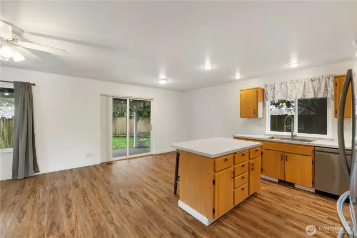 Big kitchen ready for all you cooking