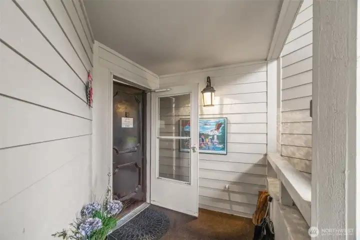 Outside Entrance No Stairs