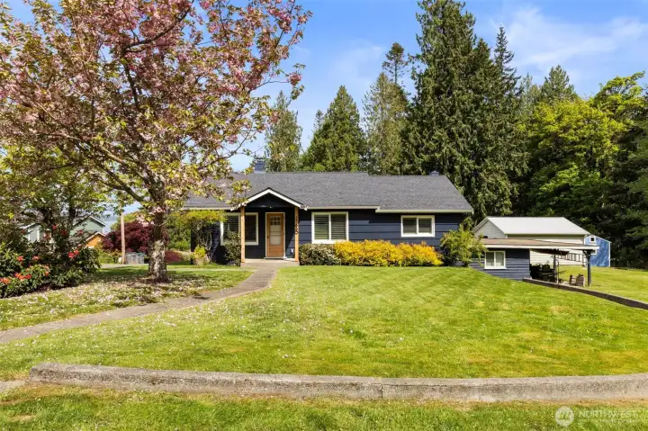 Fully Renovated Lofall Rambler! Fully Renovated Lofall Rambler!
