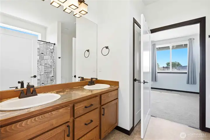 Guest Bathroom Guest Bathroom