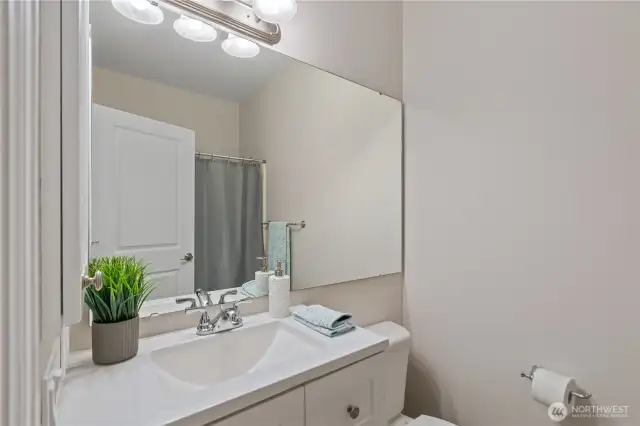 Second Bathroom – Because Even the Second One Deserves Some Love!