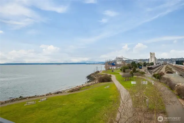 Myrtle Edwards Park and beach and the SAM Sculpture Park.