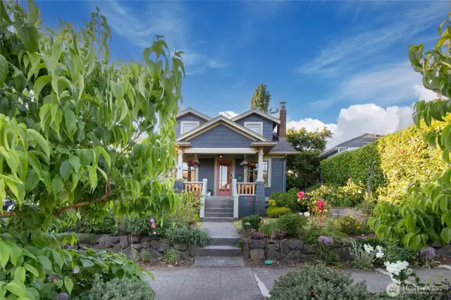 Welcome to this charming Greenwood Craftsman