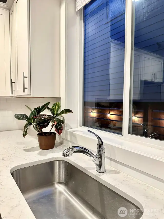 White marble look quartz counter tops
