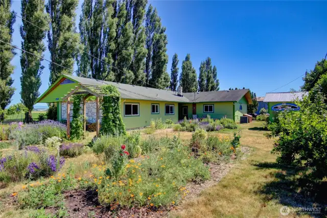 Large garden area.