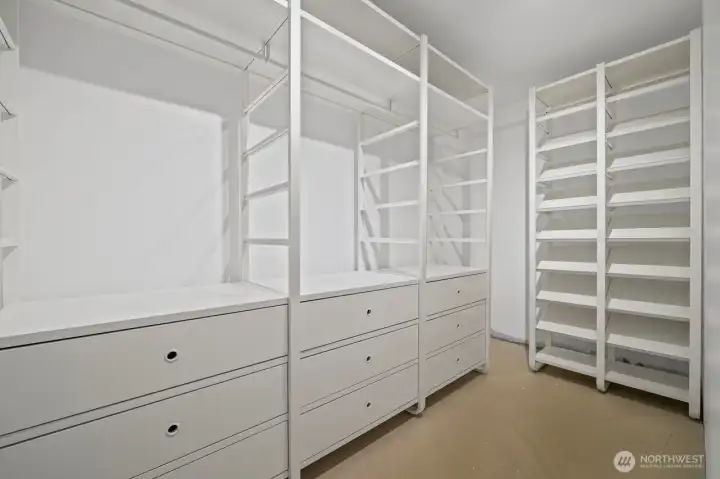Walk-in Closet