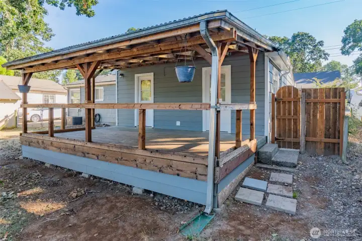 Great space to enjoy the back yard year-round.