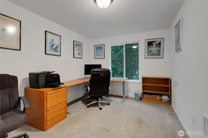 Bedroom/Office