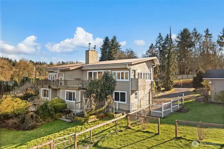 House is oriented to take advantage of the amazing views of Quartermaster Harbor.