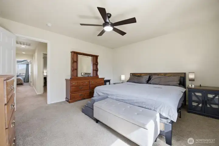 Primary Bed fits a king sized bed