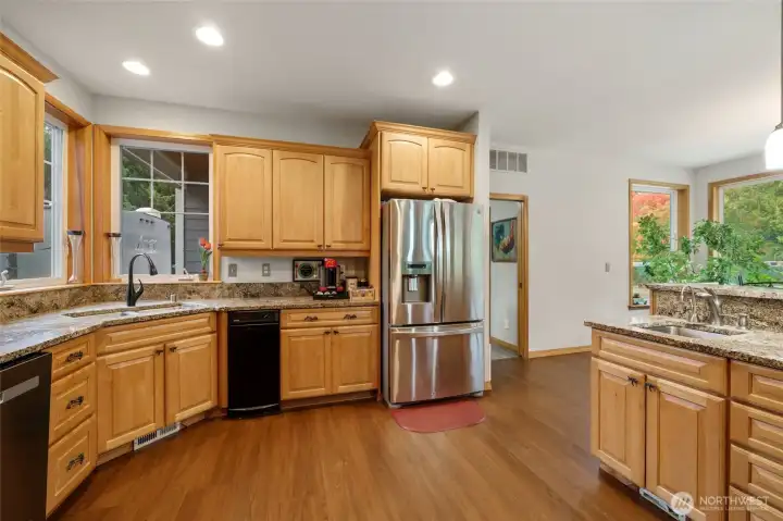 This kitchen invites you to indulge your culinary creativity.